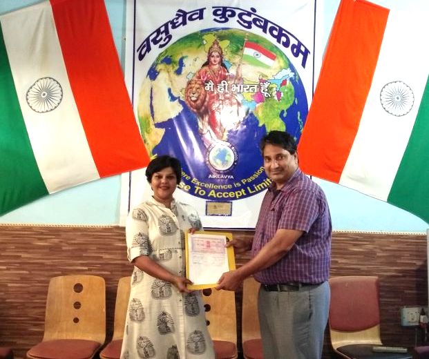 मुनि इंटरनेशनल स्कूल ने किया महाराष्ट्र के स्ट्रोबेरी स्कूल से अनुबंध